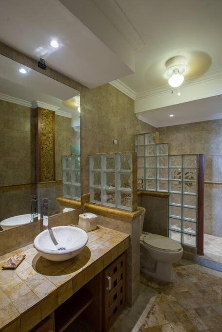 Cheerful Front 3 Bedrooms Houselongo * Isla Mujeres