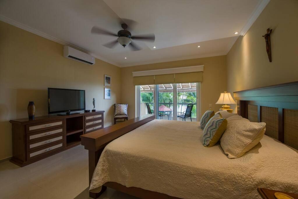 Villa Cheerful Front 3 Bedrooms Houselongo *