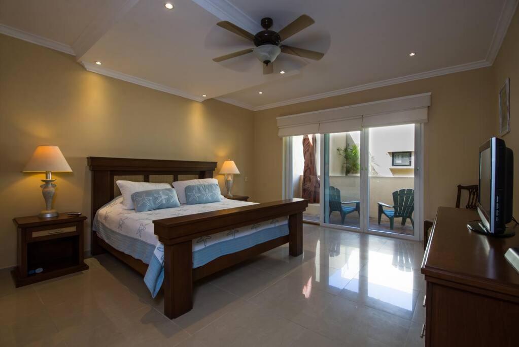 Cheerful Front 3 Bedrooms Houselongo Villa *