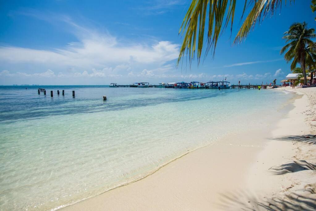 Cheerful Front 3 Bedrooms Houselongo Villa Isla Mujeres